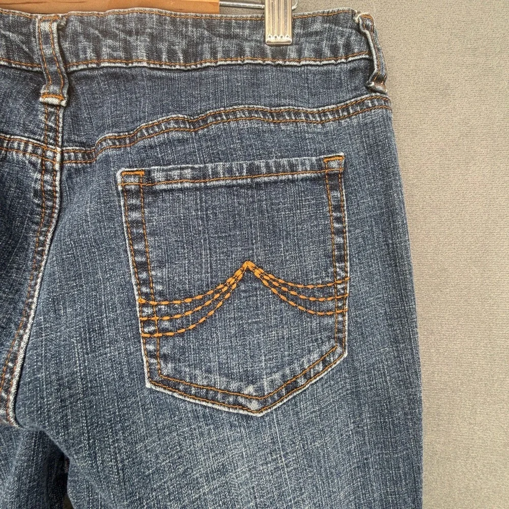 St. John's Bay Women's Size 8 Boot Cut Jeans Medium Wash Stretch Denim Jeans